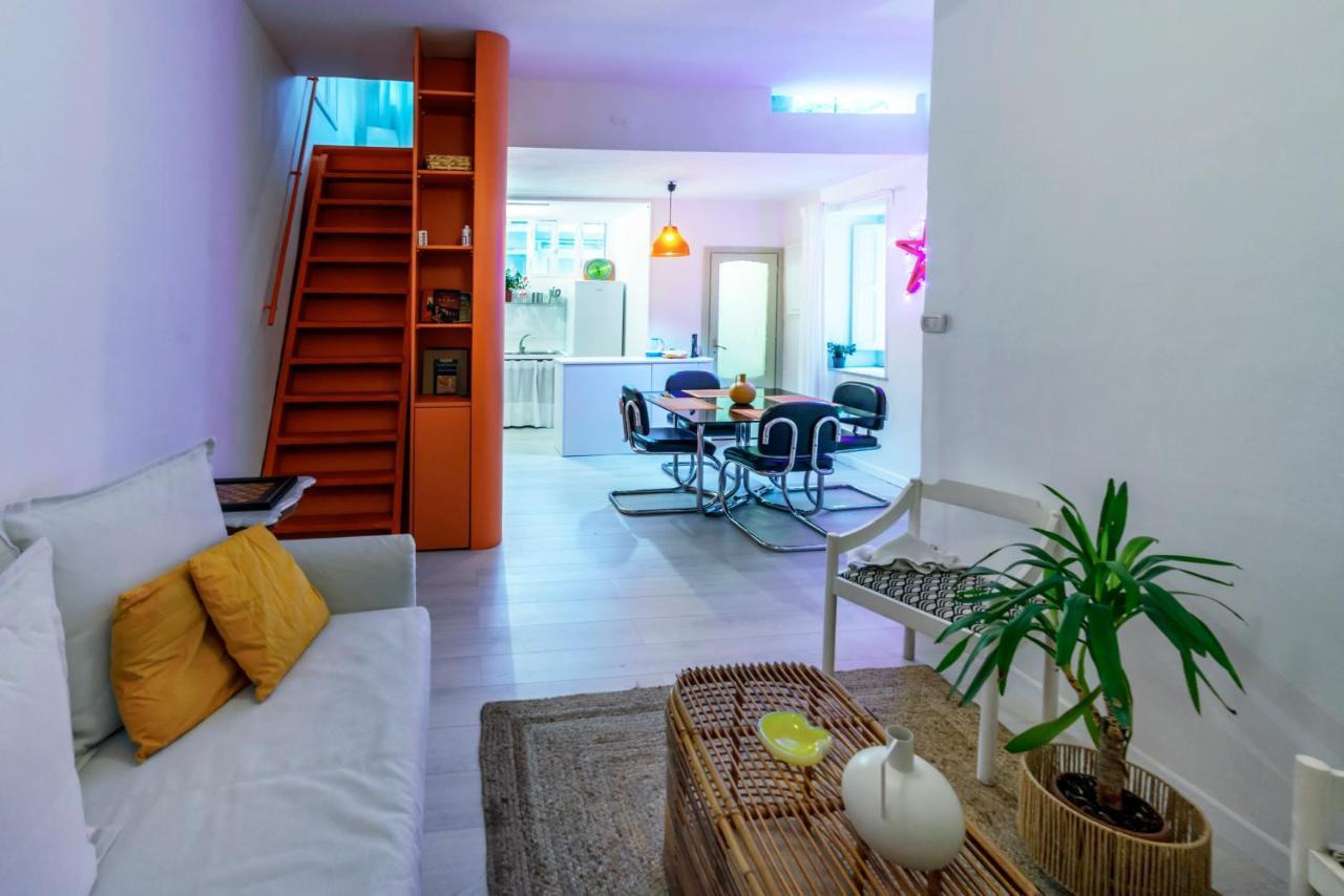 Charming Apartment With Balcony In The Historic Center Naples Exterior photo